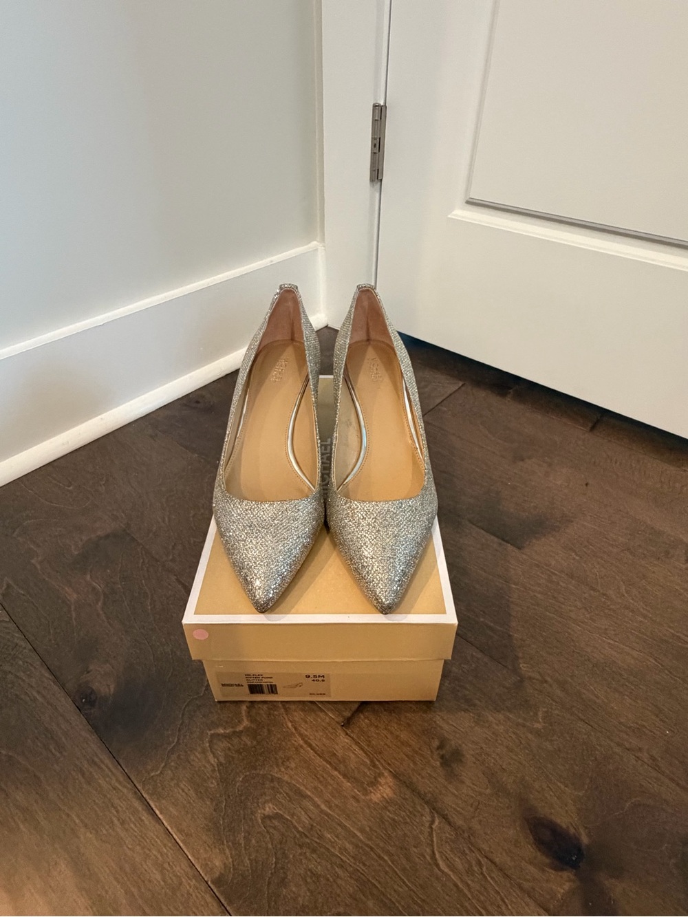 Michael Kors Silver Glitter Pointed Toe Pumps